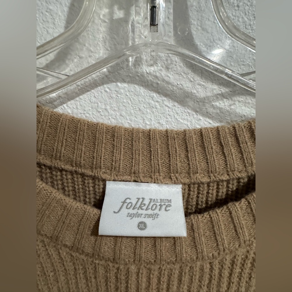Folklore Sweater - Picture 3 of 4